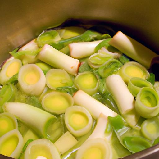 Braised leeks in Vegetable Broth: ‍A Flavorful Vegan Delight