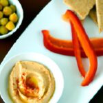 Crunchy Bell Pepper & Hummus Slices: A Healthy Snack Idea