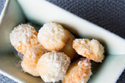 Coconut Macaroons Unwrapped: Sweet, Chewy, and Classic Treats