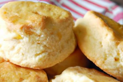 Fluffy Farm-Fresh Buttermilk Biscuits: A Homemade Delight