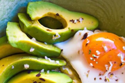 Savory Oatmeal: Creamy Avocado and Perfect Egg Combo