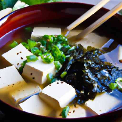 Miso Magic: Exploring Tofu​ and Seaweed Soup ⁤Delights